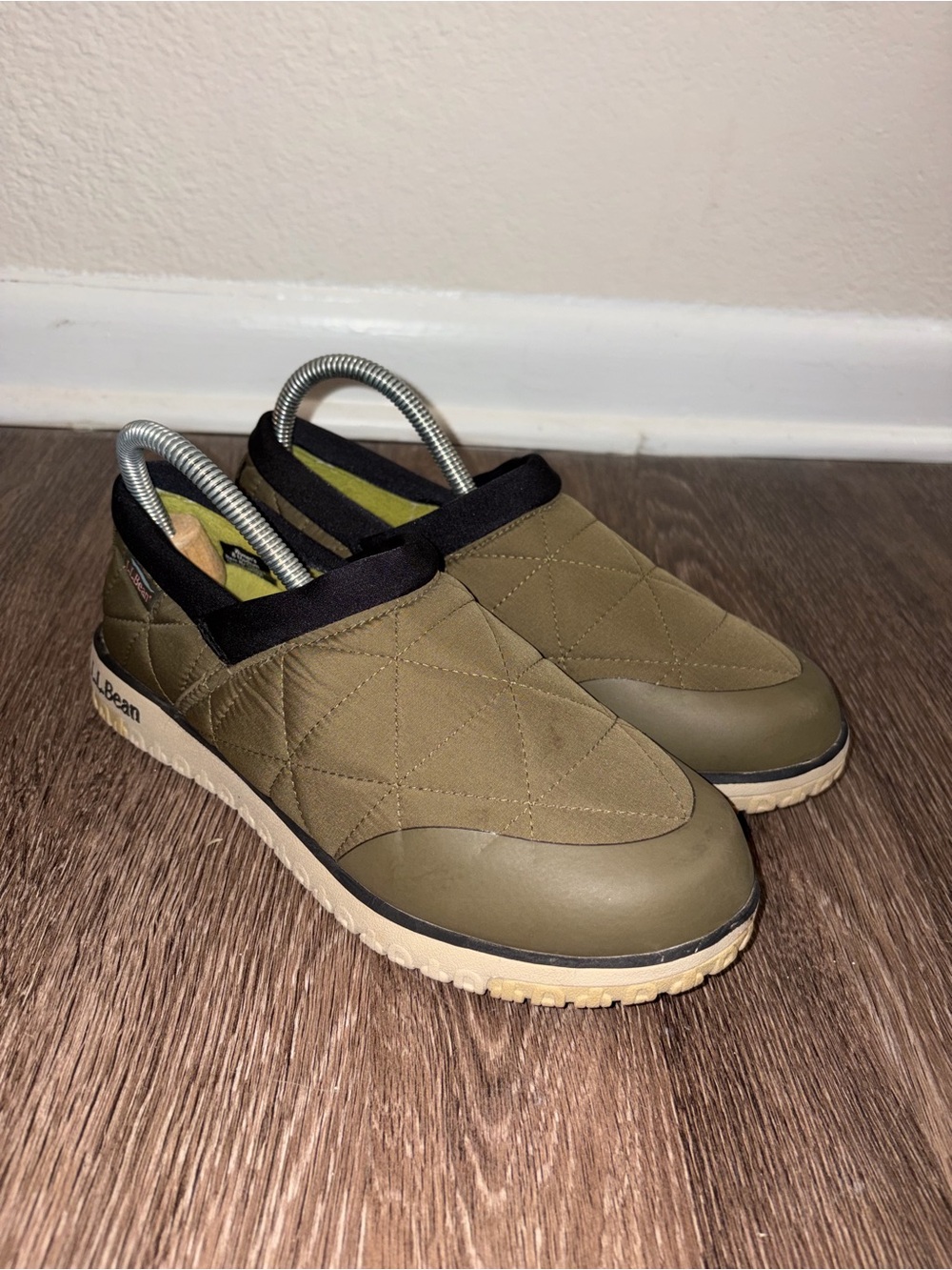 Women Olive moss army Green LL BEAN Primaloft Quilted Ultralight Slip On Sz 8